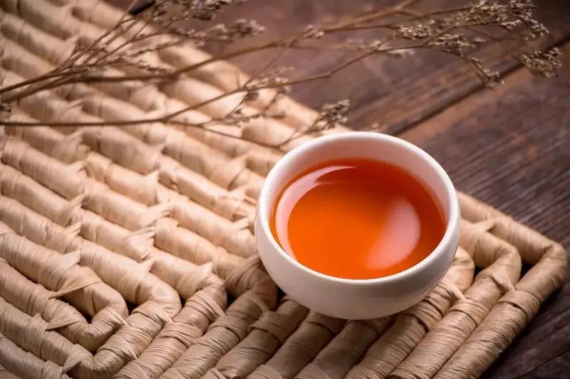 喝普洱茶時的“舌底鳴泉”是什么體驗？
