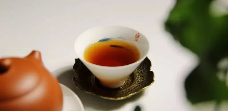 剛剛說出了古樹純料與拼配之間的秘密！